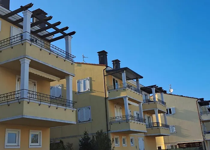 Lunna Appartamento Pola